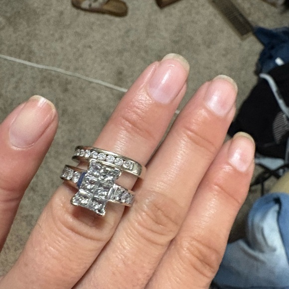 Invisible Wedding set 2ct-2.5 (estimated) - Picture 2 of 3